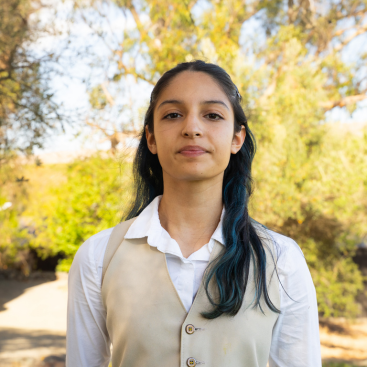 Portrait of Lucia Villanueva.